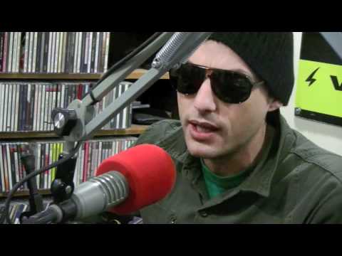 Jakob Dylan - Everybody's Hurting - Live at Lightning 100