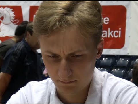 A 3.18. IM Vojtěch  Rojíček   -  GM Mikhailo Oleksienko  1 - 0