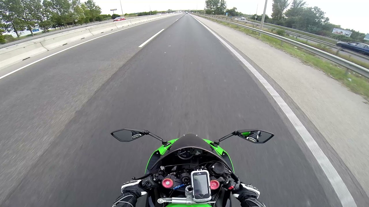 GTA Mode on, Kawasaki ZX6R 636 vs Ducati Supersport