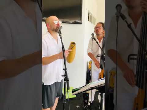 Promotional video thumbnail 3 for Los Vecinos Music