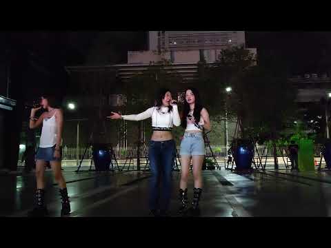 RedSpin : อยากตะโกนว่ารัก @ Siam Walking Street - Siam【4K 60FPS】