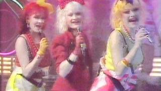 Belle & The Devotions - Love Games - Eurivision Entry. Top Of The Pops 1984.