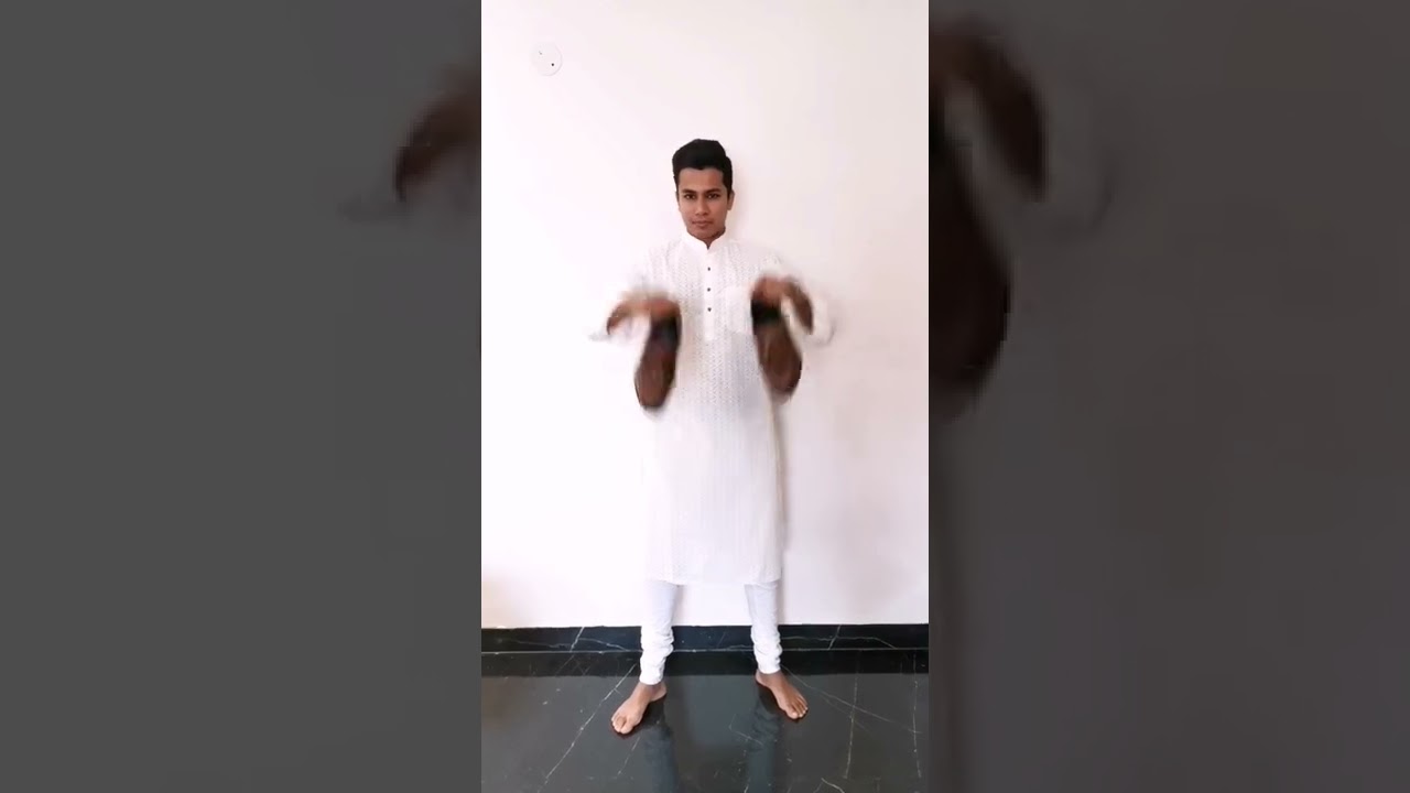 Watch video Styling a white kurta. #shorts #doltonshorts #tabahi #ashortaday Now Styling a white kurta. #shorts #doltonshorts #tabahi #ashortaday