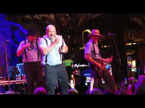 The Amish Outlaws - The Chain (Fleetwood Mac) - 10/20/23 - Mohegan Sun - Wolf Den - Uncasville, CT