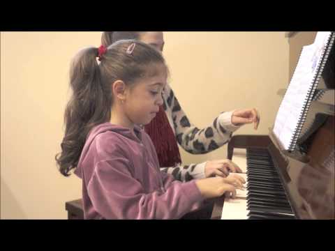 BIDELLATI-Helena Venâncio "Mi, o novo amigo" - 07/2014