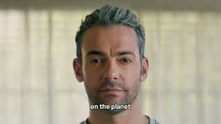 Particle His Secret to Keeping Gray Hair Away? Particle AntiGray