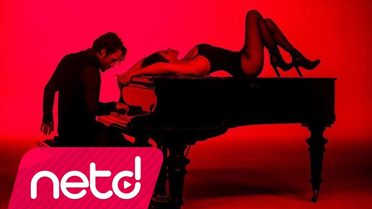 Aynur Aydın ft. Turaç Berkay — Bana Aşk Ver