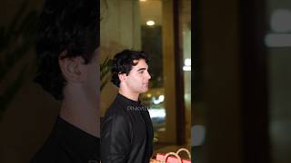 Download lagu Akshay Kumar's Son AARAV Arrives At Eid Party ❤️ | #shorts #bollywood #trending mp3