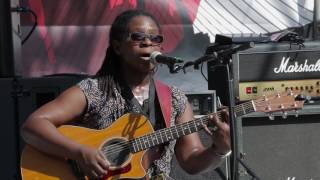 Ruthie Foster - "Phenomenal Woman" (Live at the 2016 Dallas International Guitar Show)