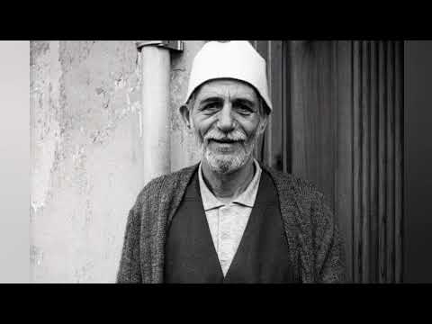 Hayran olur cemâline güzel adını zikreyleyen(Buselik İlâhi)