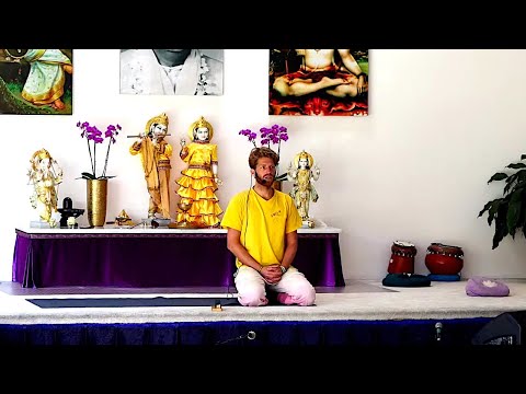 YOGA ''Ankommensstunde'' Mittelstufe mit Vaishnava - Yoga Vidya Live Grundreihe 16:30 - 13.11.2020