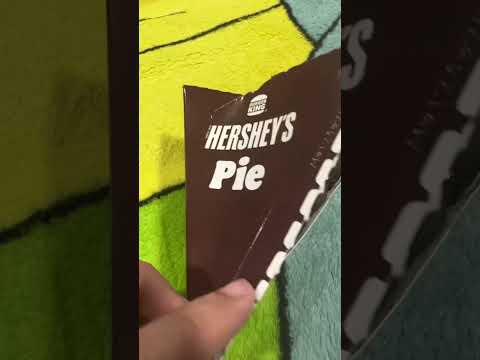 BURGER KING HERSHEYS CHOCOLATE PIE ! #foodreview #food #foodie #burgerking #dessert #icecream