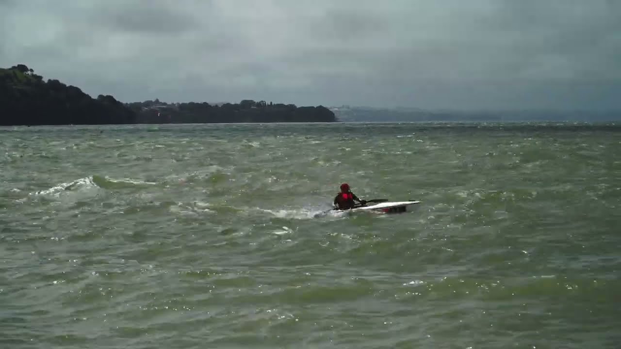 Fenn Bonito surfski : first paddle! View from the beach