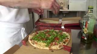 preview picture of video 'Riviera Pizza à Moret-sur-Loing'