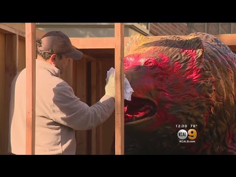 UCLA’s Bruin Bear Covered In Paint Ahead Of Rivalry Game With USC