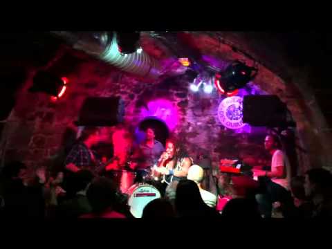 Tanya Michelle   Caveau des oubliettes   26 08 11