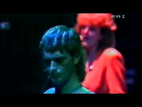 Mike Oldfield (feat. Maggie Reilly) - Foreign Affair (Viareggio 1984)