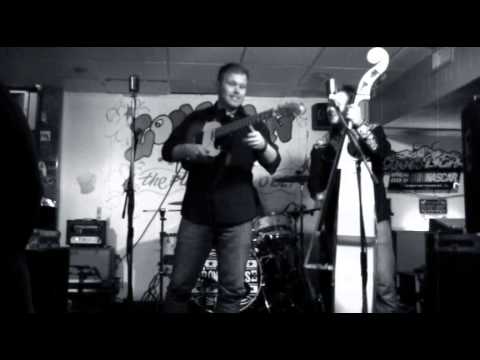 Iron Horse live at the Looney Bin in Bradley Il - Musical Group - Twin Brothers - talent
