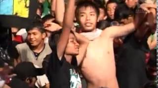 Download lagu Bondan Prakoso & Fade 2 Black KRONCONG PROTOL mp3 Download lagu Bondan Prakoso & Fade 2 Black KRONCONG PROTOL mp3