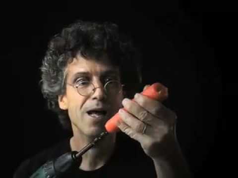 Duperrex et sa carotte font de la musique (Bricomic)