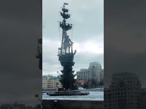 Incrível!! ️Estátua de Pedro, o Grande #moscowrussia #shorts