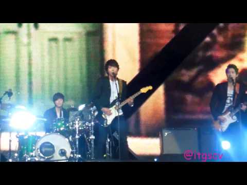 [Fancam] 11.10.2012 - CN Blue - I'm A Loner SBS Super Concert