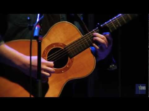 Joshua Radin - "Brand New Day" (eTown webisode 167)
