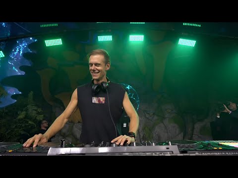 Darude - Sandstorm (ID Remix) | Armin van Buuren live at Tomorrowland Brasil 2025