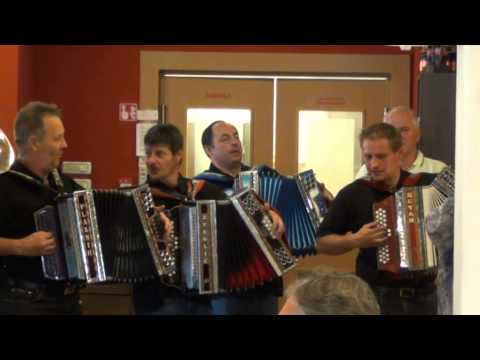 Kulturni program:Harmonikarski orkester BARBARA premogovnika Velenje