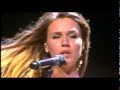 Joss Stone - RIGHT TO BE WRONG (Live SWU Music and Arts Festival, Brazil 2010)