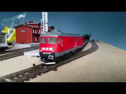 060 DA DBSR cu vagoane platforma