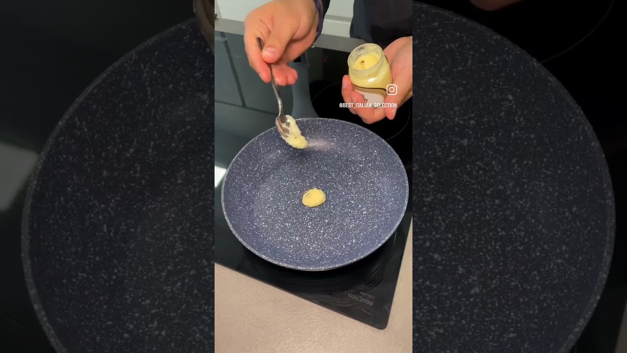 Medaglione di pane croccante con Crema di Tartufo BIS e Tuorlo d'Uovo #bestitalianselection #truffle