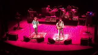 Brothers Osborne - Loving Me Back