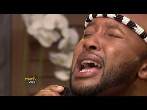 Vusi Nova performs “Thandiwe”