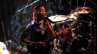 Fatoumata Diawara performs 'Fenfo' Band on the Wall 22 November 2018
