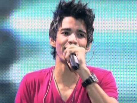 Balada - Gusttavo Lima (Official Music Video)