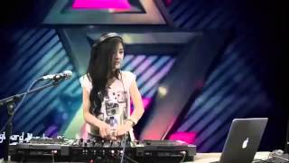 Download lagu ImeyMey   Dj 2015 Disitu Kadang Saya Merasa Sedih Vs Dj Goyang Dumang mp3