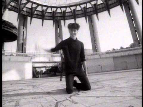 Videoclip de Don't Let's Start (Single Mix) — They Might Be Giants