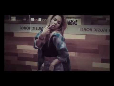 Mintty "Be My Baby - ARIANA GRANDE"