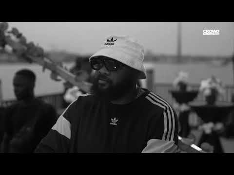 Crowd kontroller live at Adidas store opening lagos 