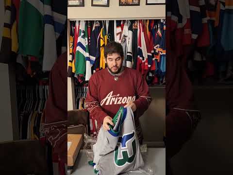 Phil unboxes a rare Reverse Retro 1 Carolina Hurricanes jersey #hartford #whalers #hartfordwhalers
