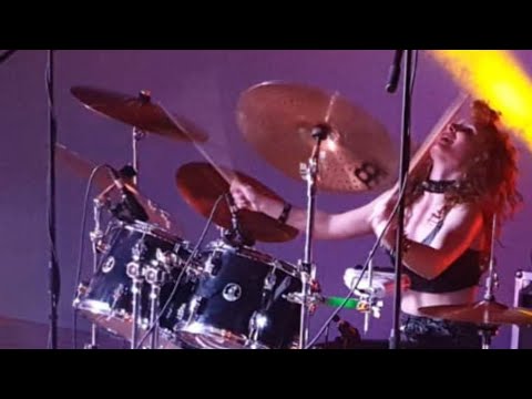 Lovebite - Jailhouse rock (Mötley Crüe cover) N☆NA focus - live, Târgoviște 9.12.2023