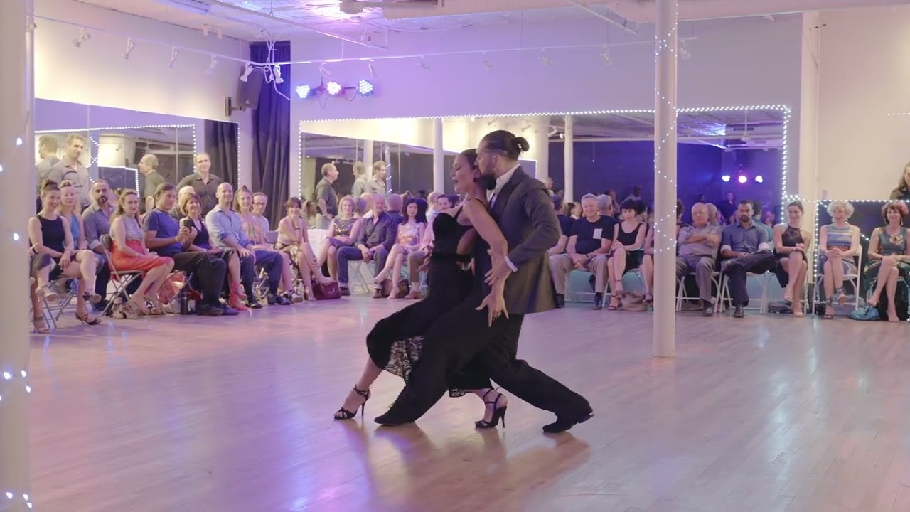 Video thumbnail for Celina Rotundo & Hugo Patyn "El Huracan" Windy Tango Festival 2022