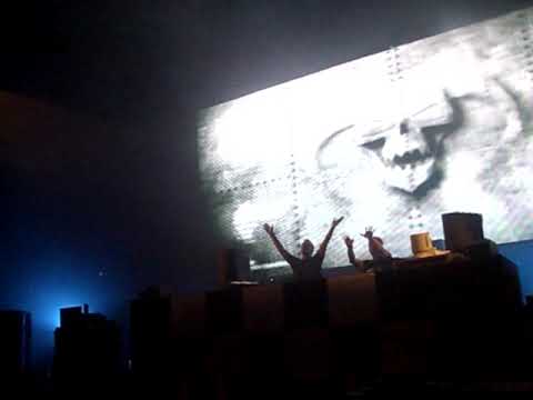 Dj D vs Nitrogenetics Masters of Hardcore TT Hall Assen 07.11.2009