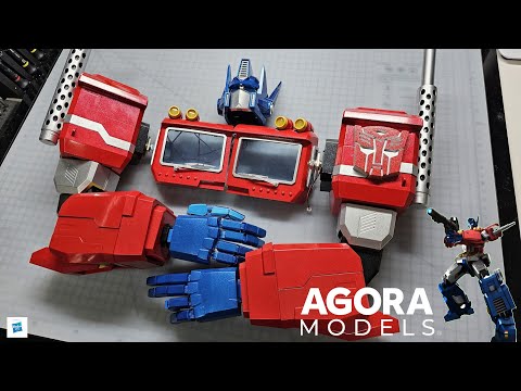 Agora Models Build the G1 Optimus Prime Transformer - Pack 5