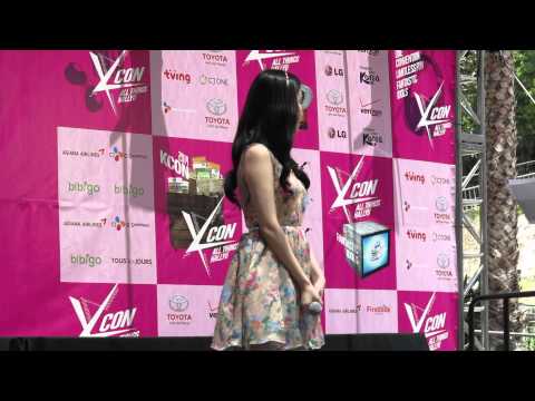 140809 IU singing a part of 'Like A Star' at Artist Engagement 1080p