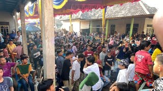 Download lagu OT PMD whit Fdj victorya amoy ||Belakang tower|| kaca mata hitam viral mp3 Download lagu OT PMD whit Fdj victorya amoy ||Belakang tower|| kaca mata hitam viral mp3