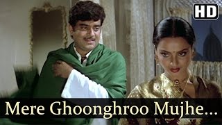 Mere Ghoonghroo Mujhe De | Maati Maange Khoon Songs