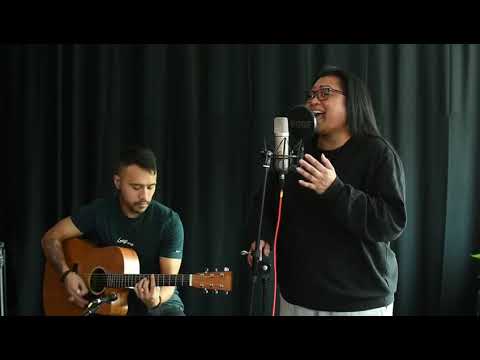 Amy Winehouse Valerie I covered it with the most amazing and talented guitar player Dominggoes Pfaff