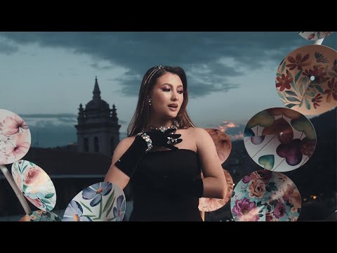 Karla Sofía - Corazón de Piedra (Video Oficial)